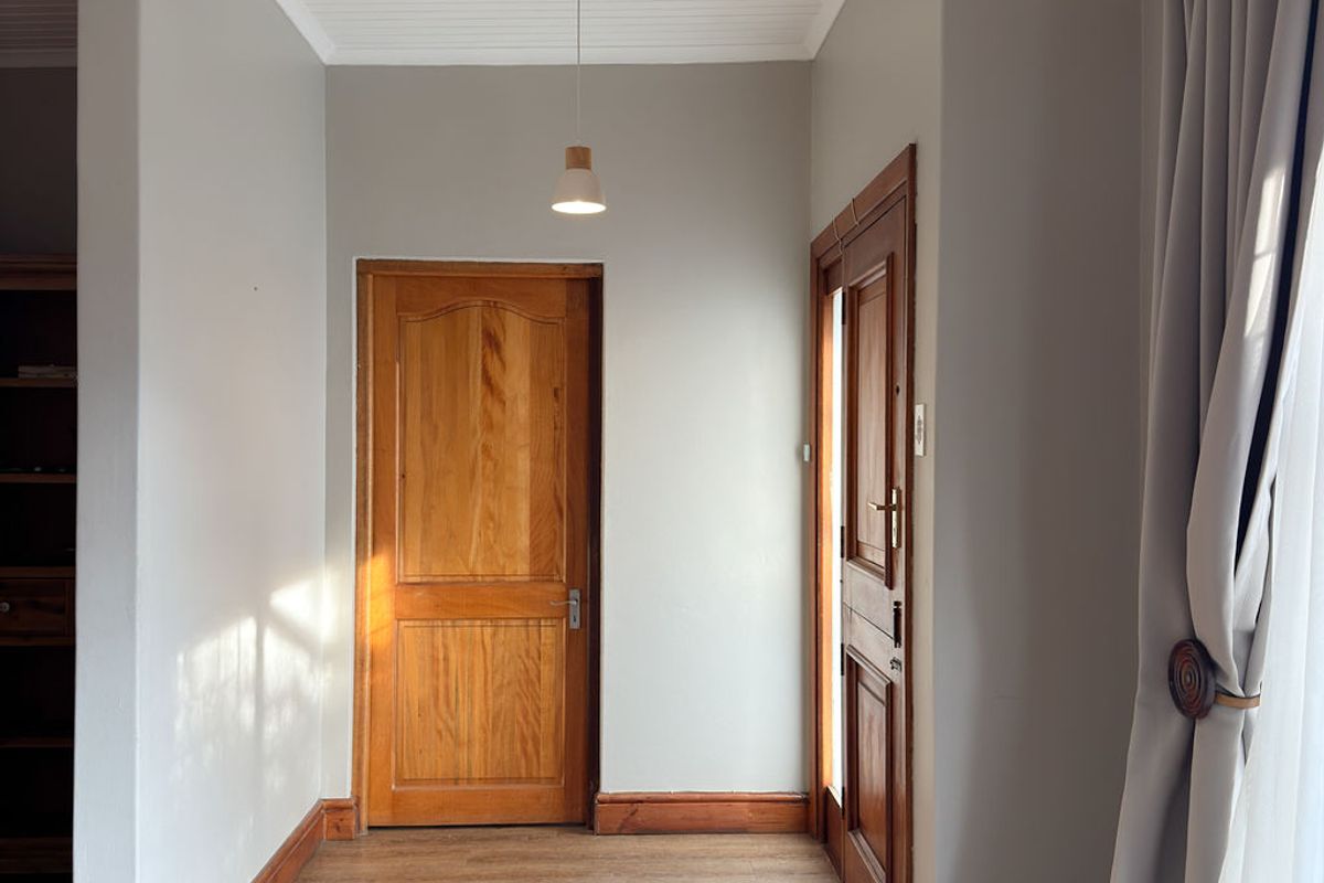 A sophisticated family retreat with mountain views, fresh country air and modern luxury. - Photo 3