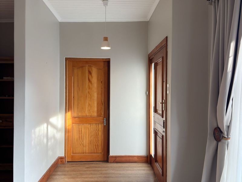 A sophisticated family retreat with mountain views, fresh country air and modern luxury. - Photo 3