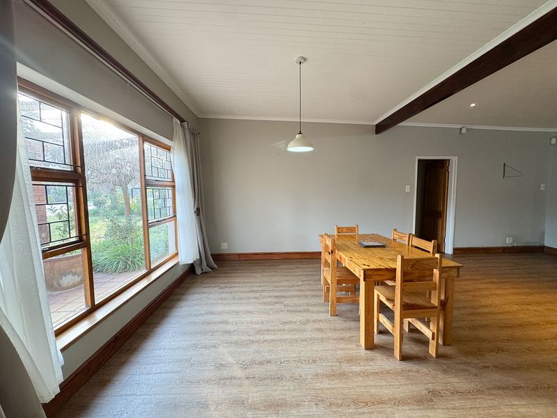 A sophisticated family retreat with mountain views, fresh country air and modern luxury. - Photo 6