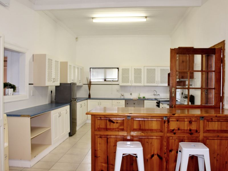 Three Bedroom Home with Two Flats on the East Bank in Port Alfred - Photo 8