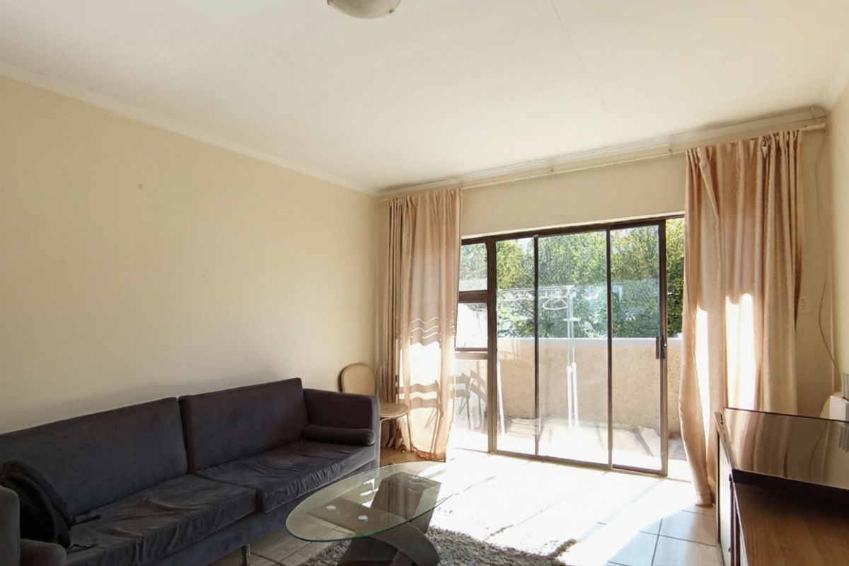 2-Bedroom, 1 Bathroom - Photo 4