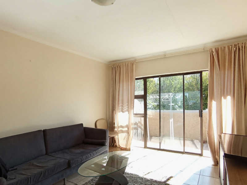 2-Bedroom, 1 Bathroom - Photo 4