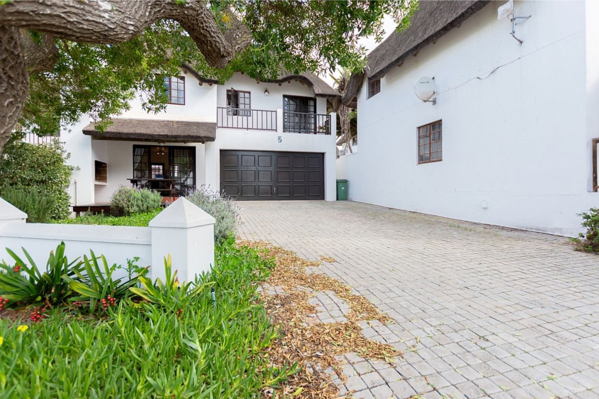 Shelley Point - 3 Bedroom House in secure and peaceful Estate on Cape West Coast - Dual Mandate - Photo 2