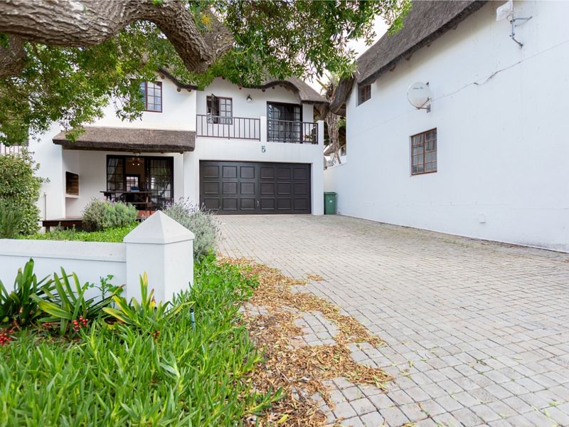 Shelley Point - 3 Bedroom House in secure and peaceful Estate on Cape West Coast - Dual Mandate - Photo 2