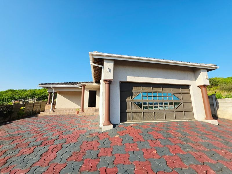 Spacious 4-Bedroom Family Home - Photo 1