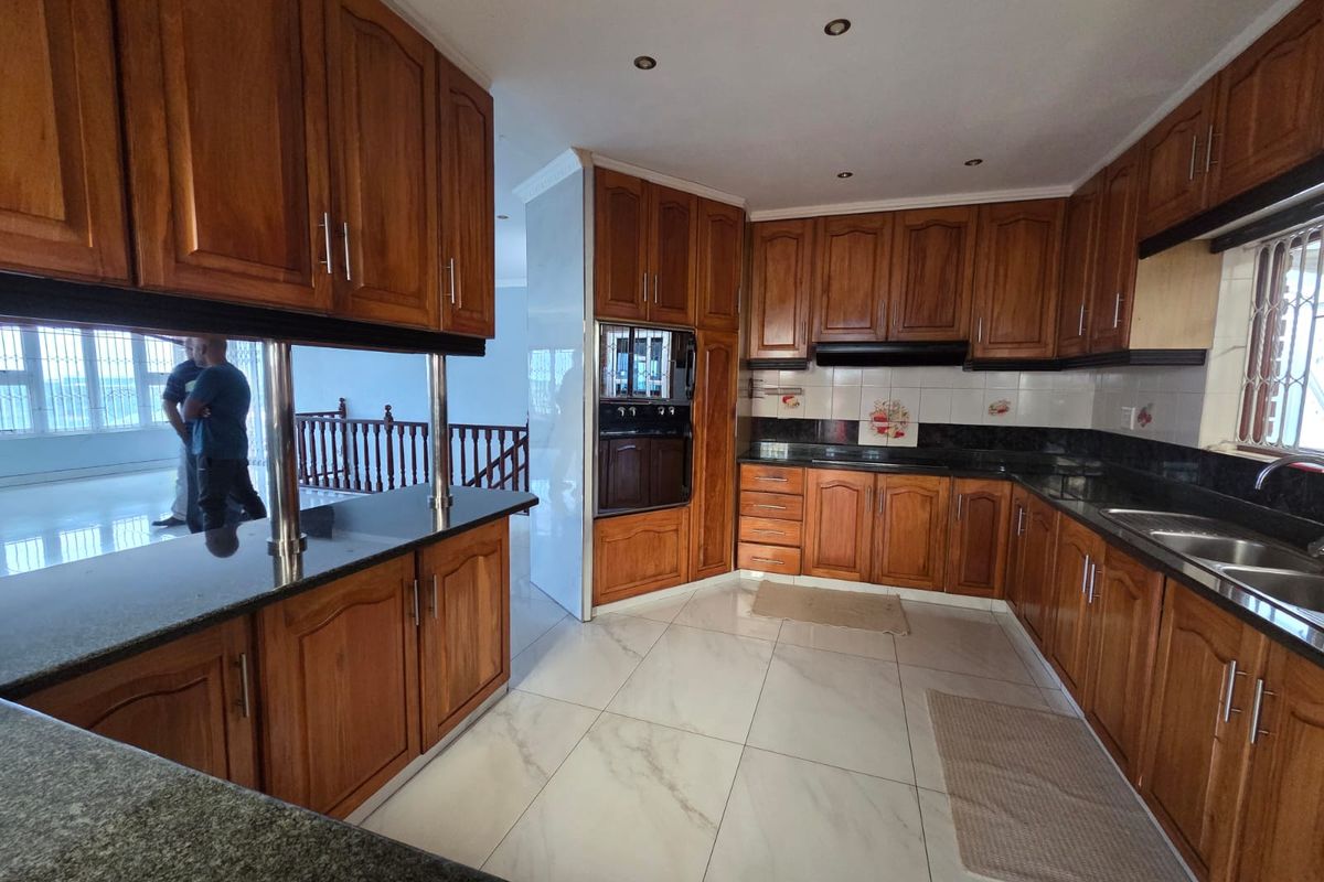 Palatial Grandeur In Prime Shallcross To  Rent - Photo 5