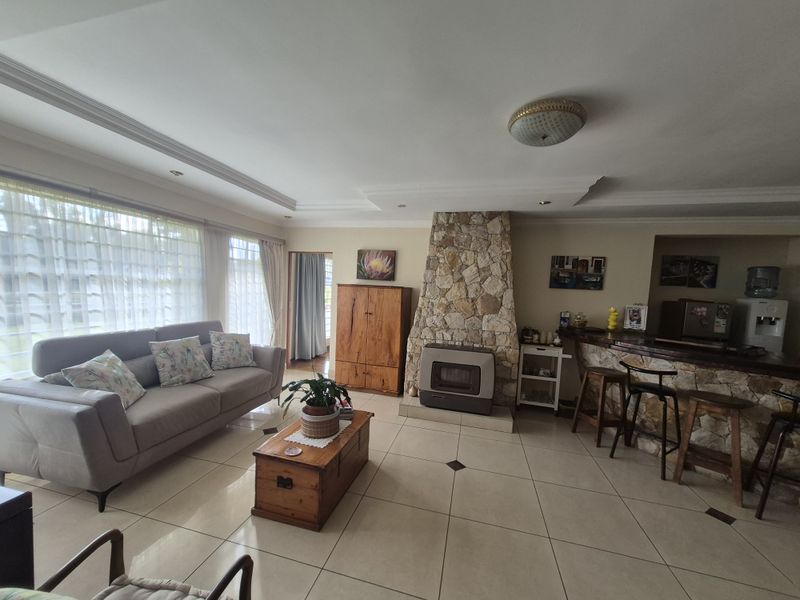 Entertainer’s Dream with Stylish Living - Photo 8