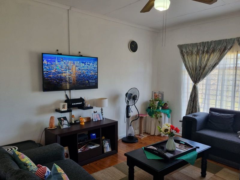 Propery for sale! - Photo 1