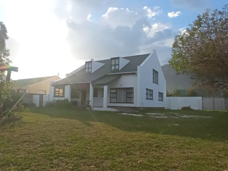 Three bed house to rent in Vermont, Hermanus - Photo 3