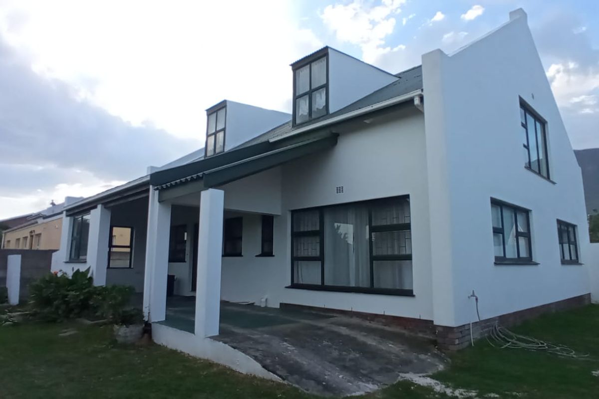 Three bed house to rent in Vermont, Hermanus - Photo 5