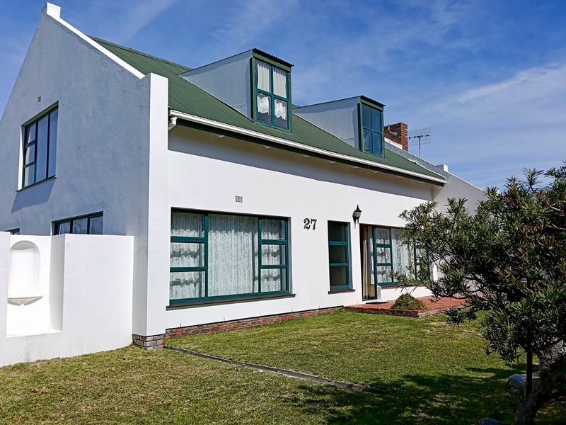 Three bed house to rent in Vermont, Hermanus
