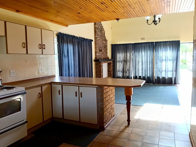 Three bed house to rent in Vermont, Hermanus - Photo 6