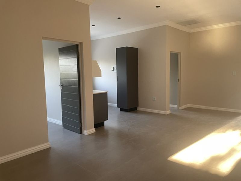 Stunning Two Bedroom unit in Westville Central - Photo 5