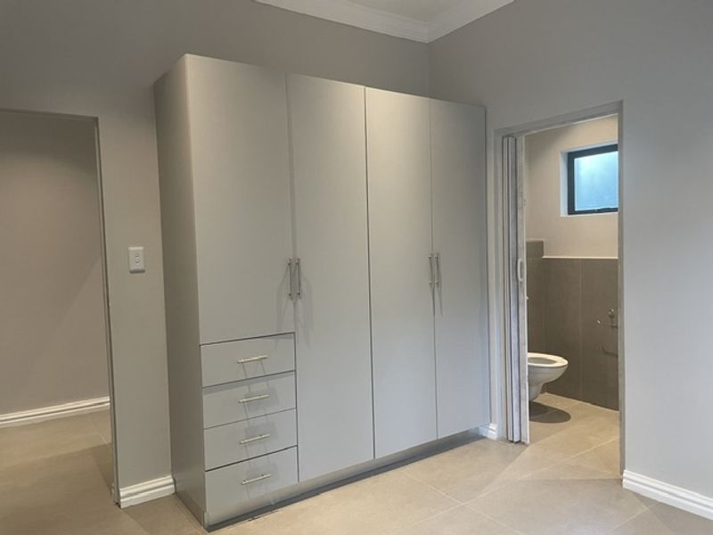Stunning Two Bedroom unit in Westville Central - Photo 6