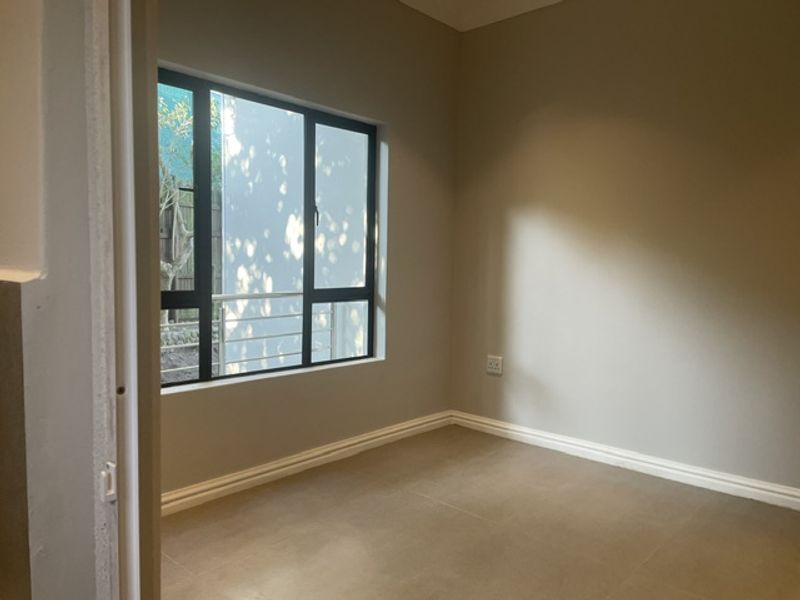 Stunning Two Bedroom unit in Westville Central - Photo 8