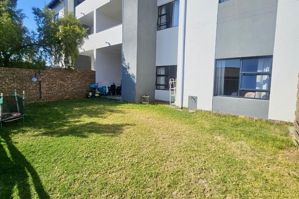 A stunning apartment well located. Priced to go - Photo 4