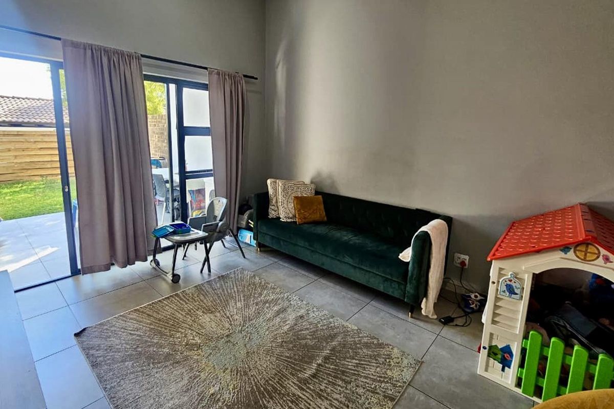 A stunning apartment well located. Priced to go - Photo 3