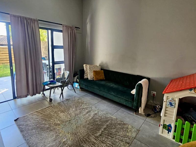 A stunning apartment well located. Priced to go - Photo 3