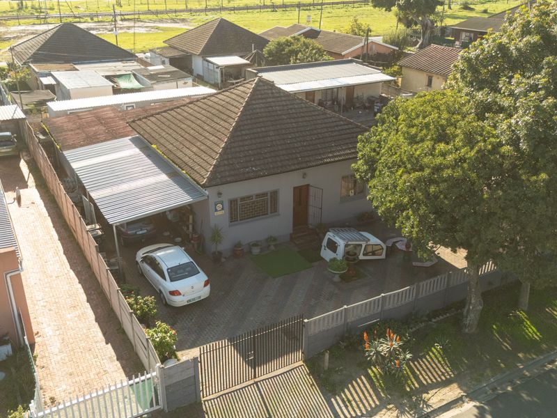 Top location.....this property is located in popular 10th Avenue Belmont Park in a very quiet area - Photo 1