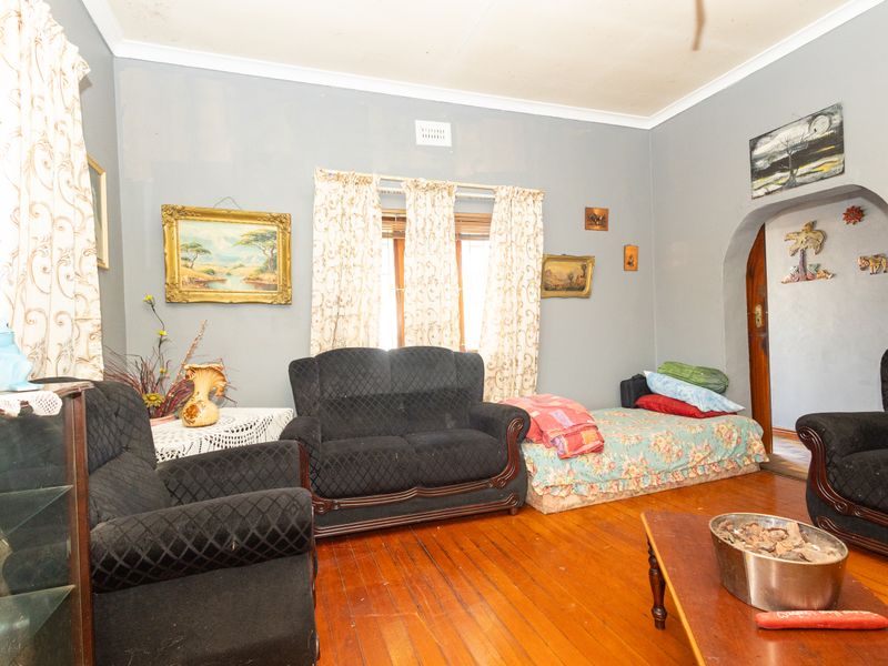 Top location.....this property is located in popular 10th Avenue Belmont Park in a very quiet area - Photo 6