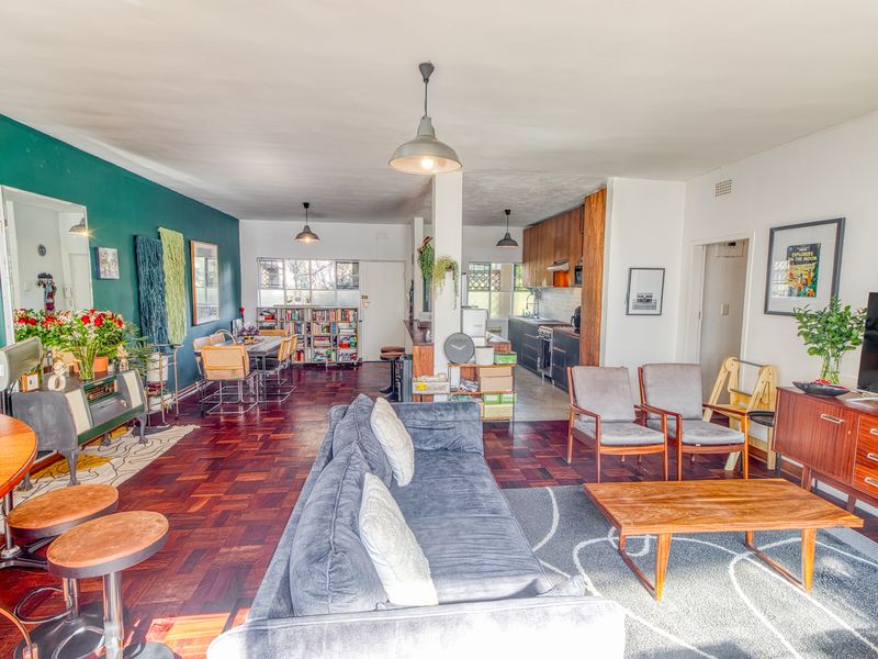 Stylish City Living in Exceptional Location! - Photo 2