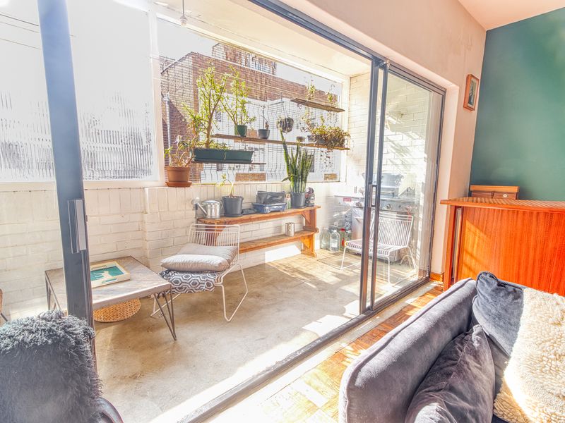 Stylish City Living in Exceptional Location! - Photo 10