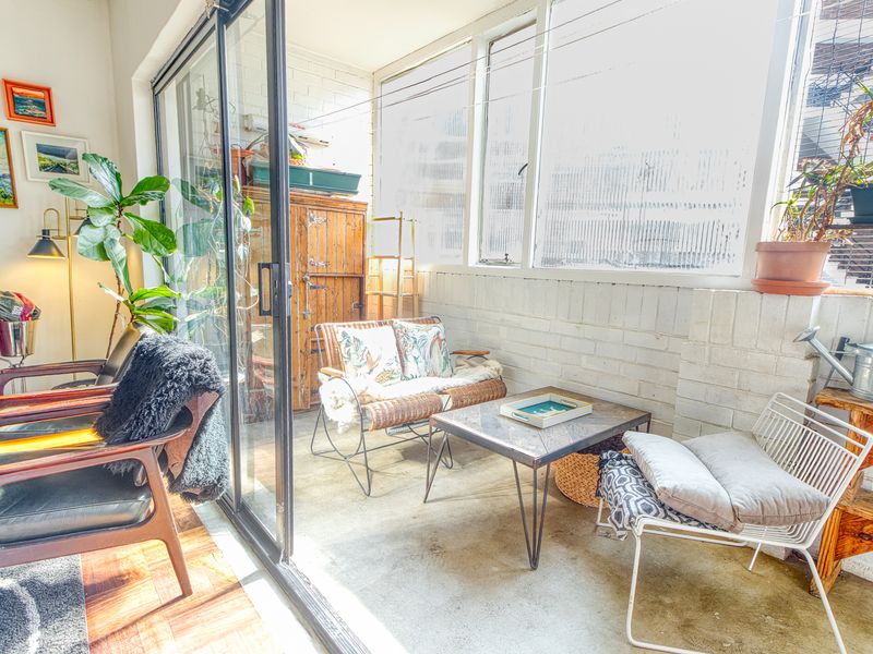 Stylish City Living in Exceptional Location! - Photo 9