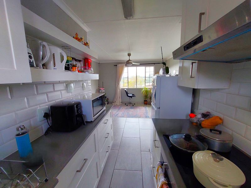 Home is Home... and this one just feels right. Tentant in place till end December 2026 - Photo 6