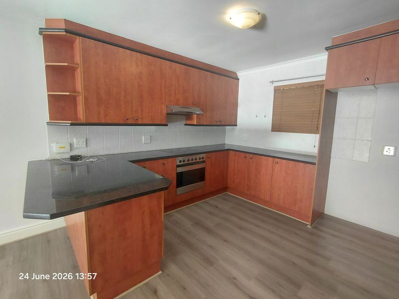 3 Bedroom Townhouse in Summerfields - Photo 9