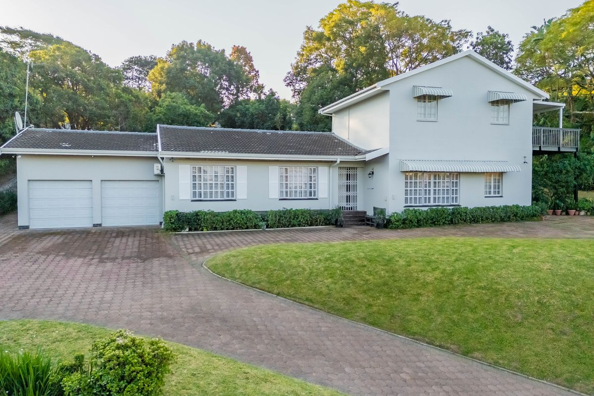 Modern Non Distressed Auction: Lets Tick Your Boxes - Immaculate Home in Atholl Heights - Photo 5