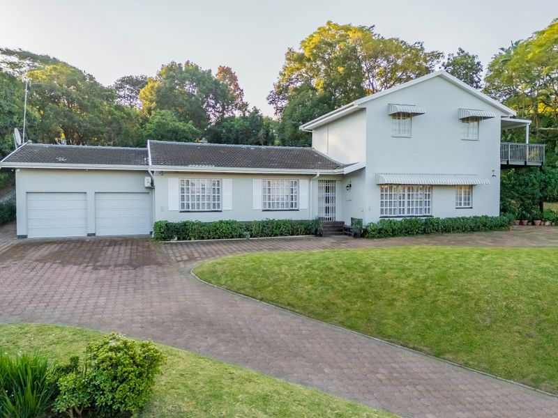 Modern Non Distressed Auction: Lets Tick Your Boxes - Immaculate Home in Atholl Heights - Photo 5