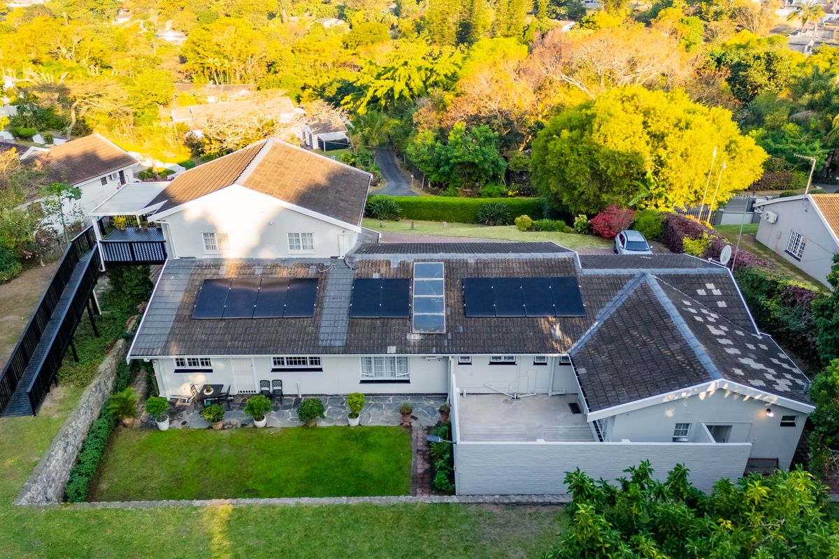 Modern Non Distressed Auction: Lets Tick Your Boxes - Immaculate Home in Atholl Heights - Photo 2