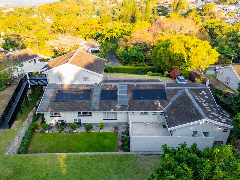 Modern Non Distressed Auction: Lets Tick Your Boxes - Immaculate Home in Atholl Heights - Photo 2