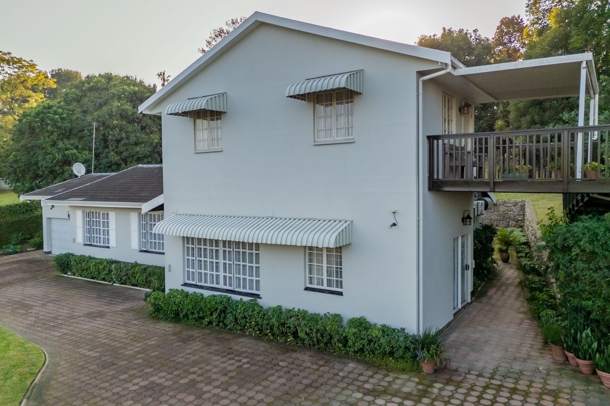 Modern Non Distressed Auction: Lets Tick Your Boxes - Immaculate Home in Atholl Heights - Photo 3