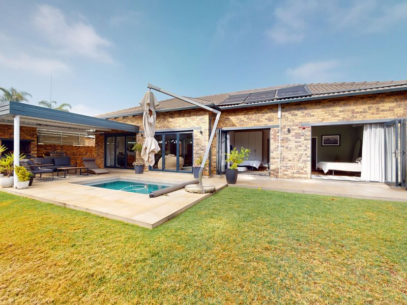 Luxury Living, Designed for Family Life - Photo 1