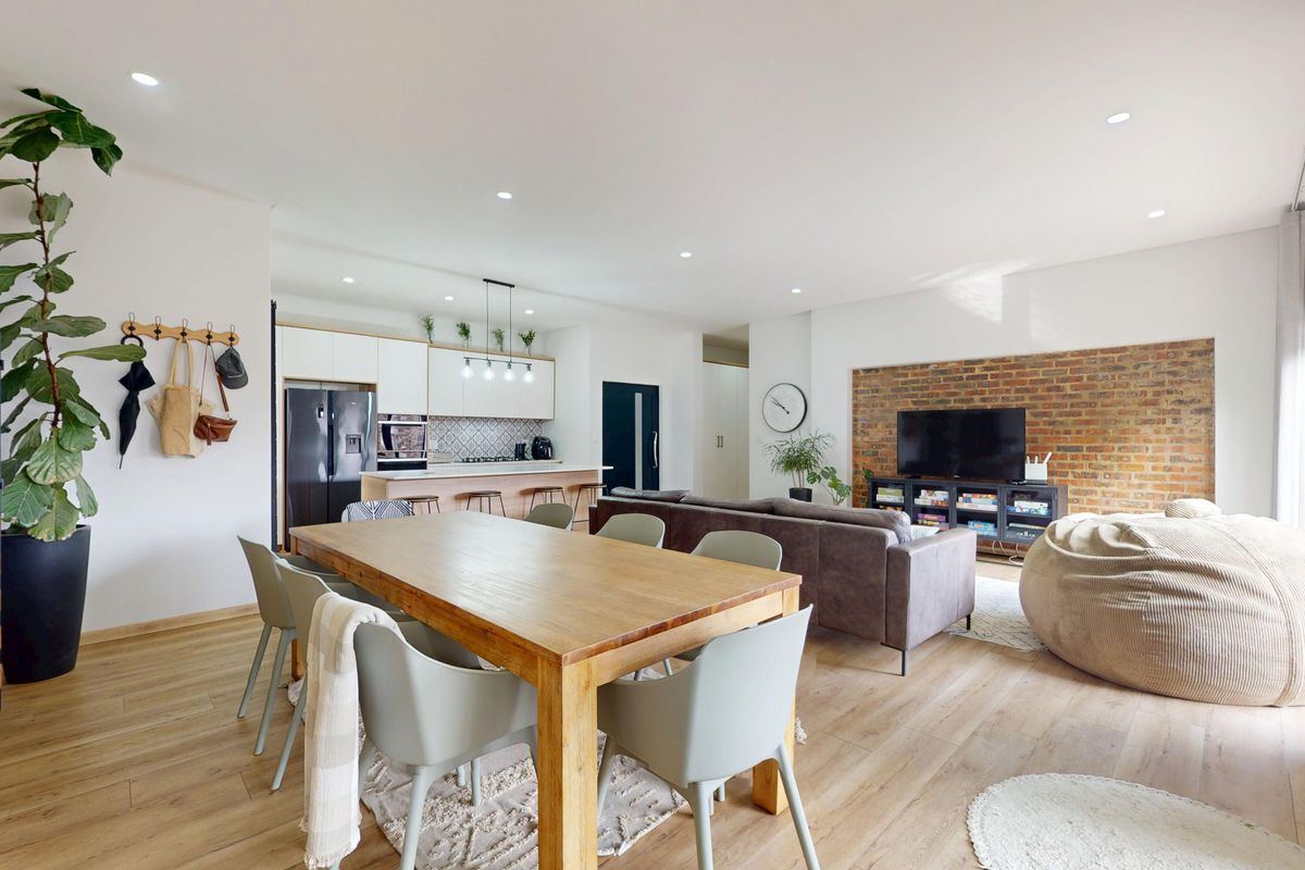 Luxury Living, Designed for Family Life - Photo 5