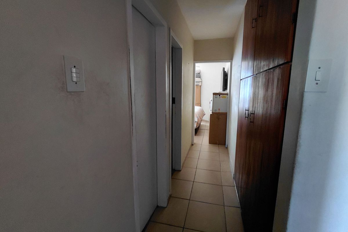 Investment Opportunity in Well-Maintained Complex - Photo 3