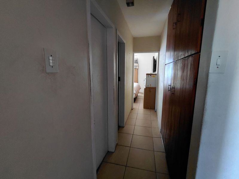Investment Opportunity in Well-Maintained Complex - Photo 3