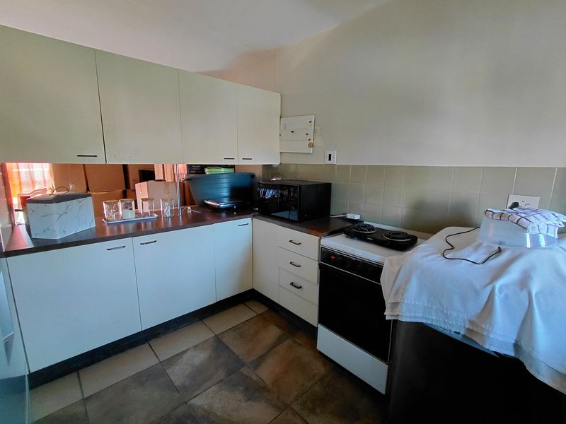 Investment Opportunity in Well-Maintained Complex - Photo 4