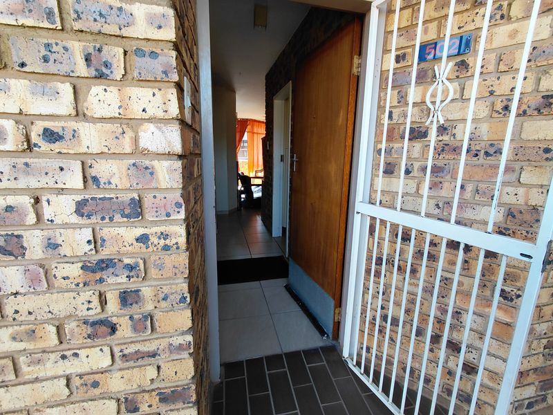 Investment Opportunity in Well-Maintained Complex - Photo 2
