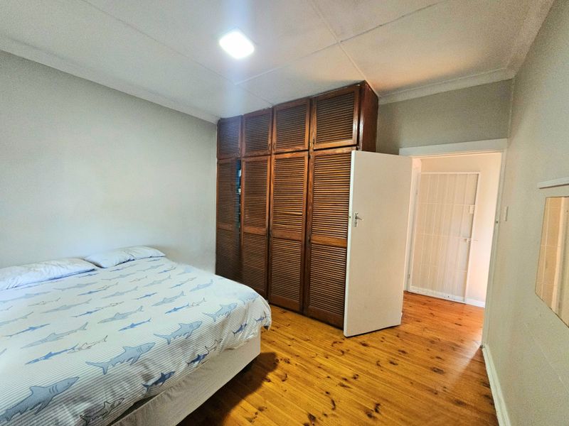 Large Family Home with 2 Bedroom Flat - Photo 7