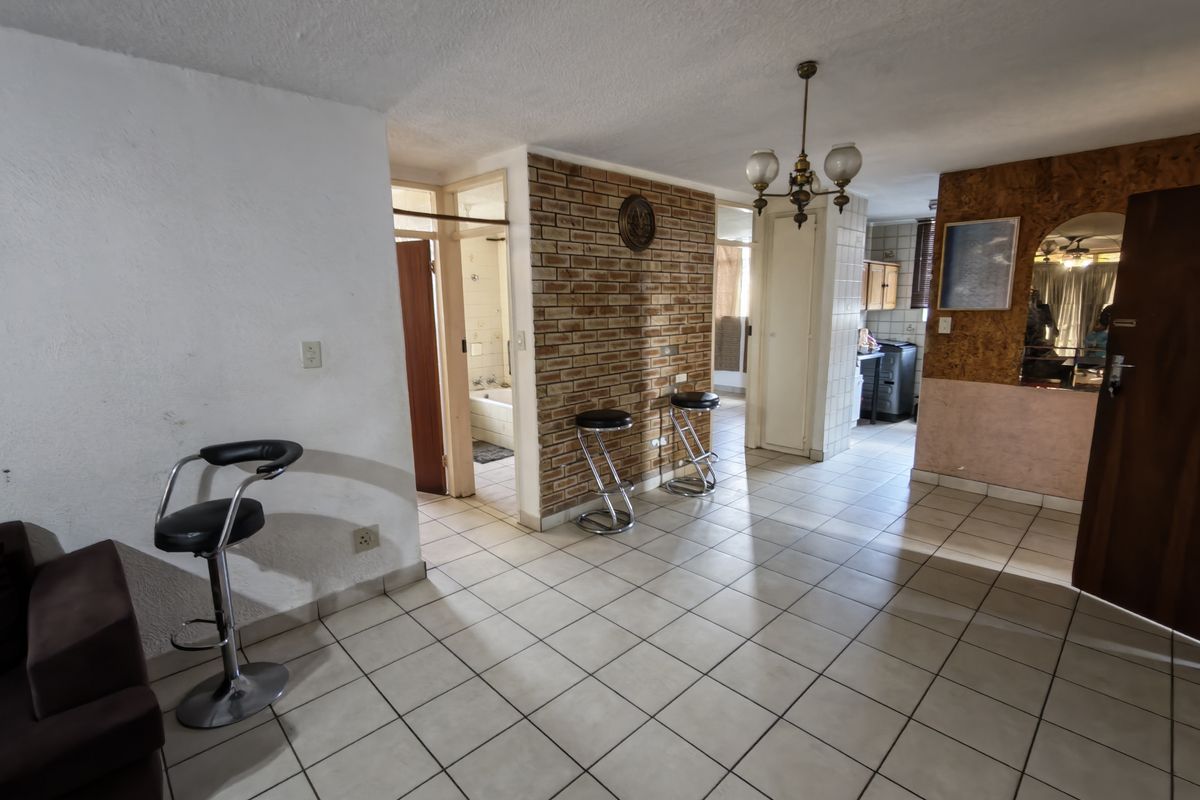 Lock-Up-and-Go  Apartment Close to Schools and Transport Routes - Photo 4