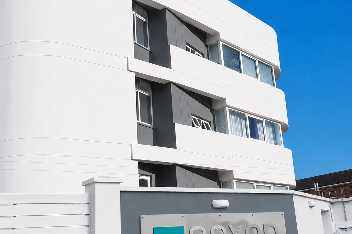 Secure, Contemporary Living with Ultimate Convenience - Photo 4
