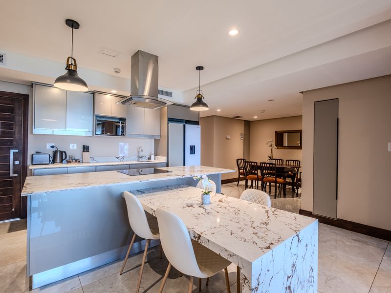 LUXURY APARTMENT WITH BREATHTAKING SEA VIEWS - Photo 5