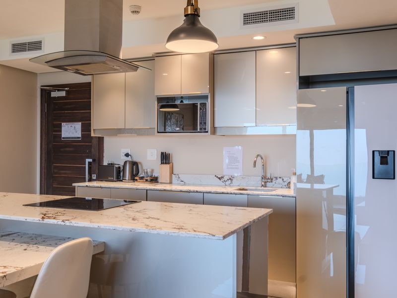 LUXURY APARTMENT WITH BREATHTAKING SEA VIEWS - Photo 8