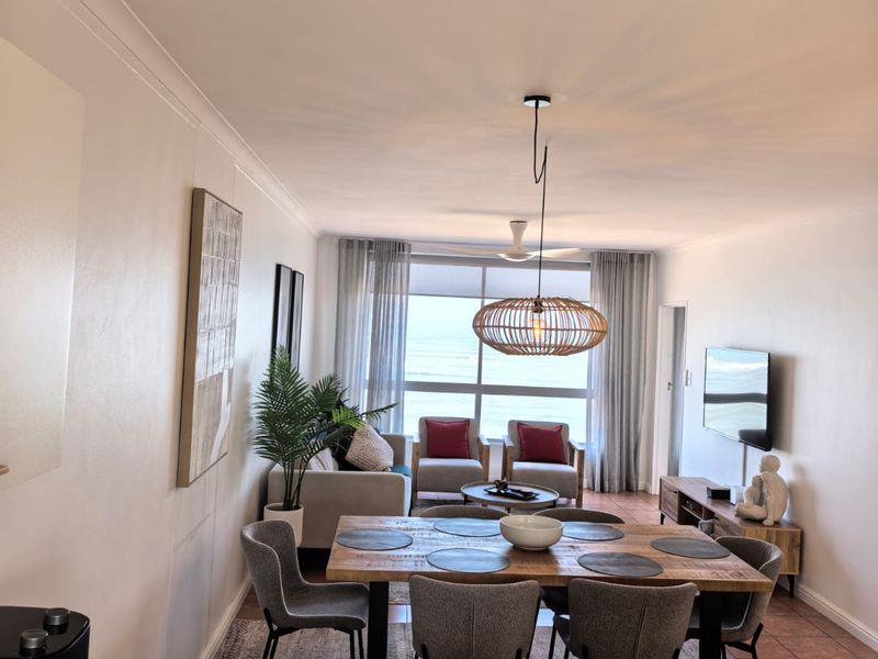 Strand Beachfront Living: 2 Bed, 2 Bath Fully Furnished, 6-Month Lease - Photo 4