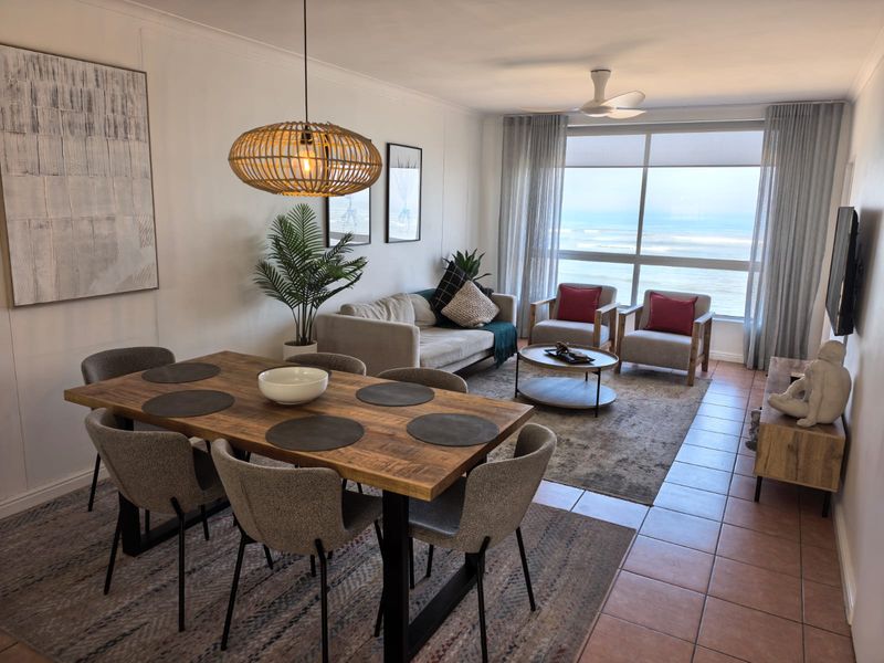 Strand Beachfront Living: 2 Bed, 2 Bath Fully Furnished, 6-Month Lease - Photo 3