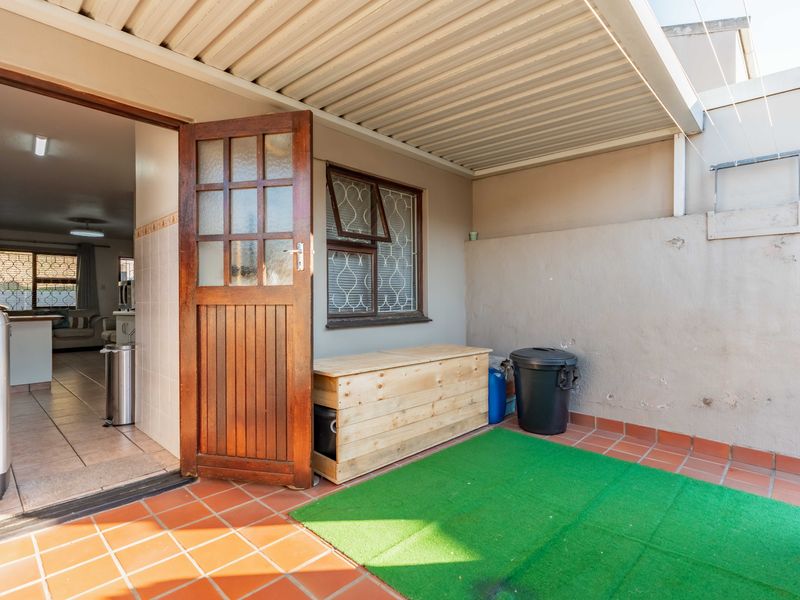 Neat, Modern, Lock up and Go in Sydenham - Photo 4