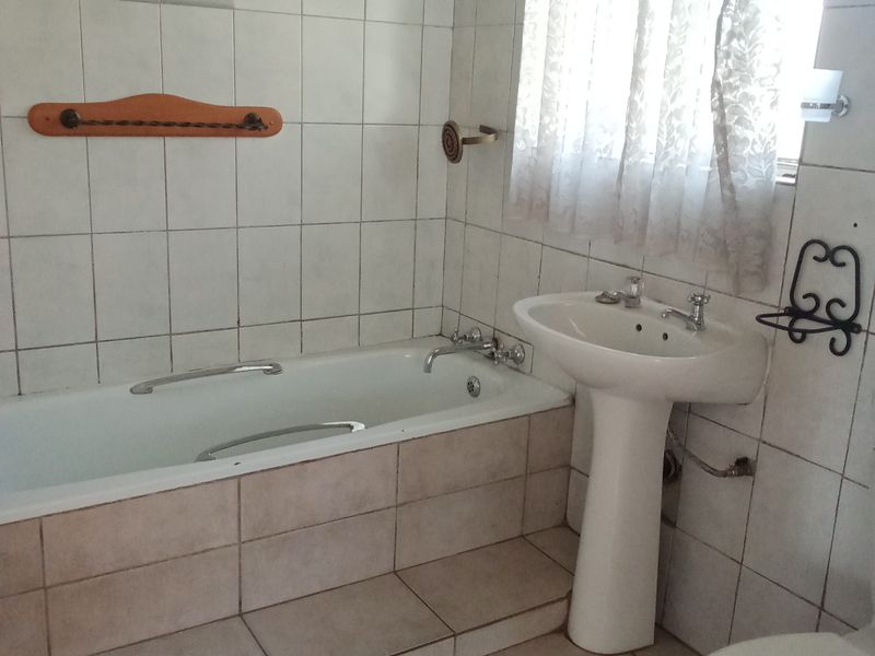 3-Bedroom Home in Nigel Ext 2 - Photo 10