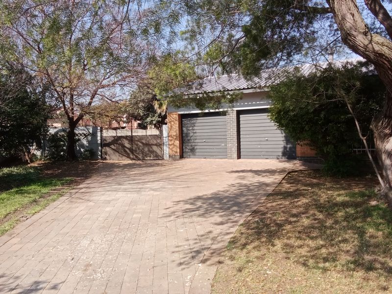 3-Bedroom Home in Nigel Ext 2 - Photo 2